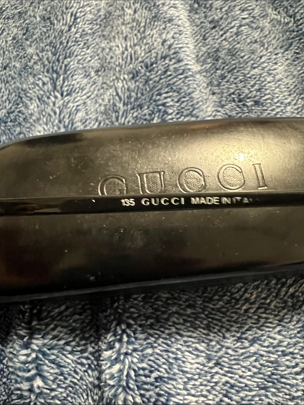 Vintage Gucci Black Frames with Yellow Nose Pads - Picture 2 of 4